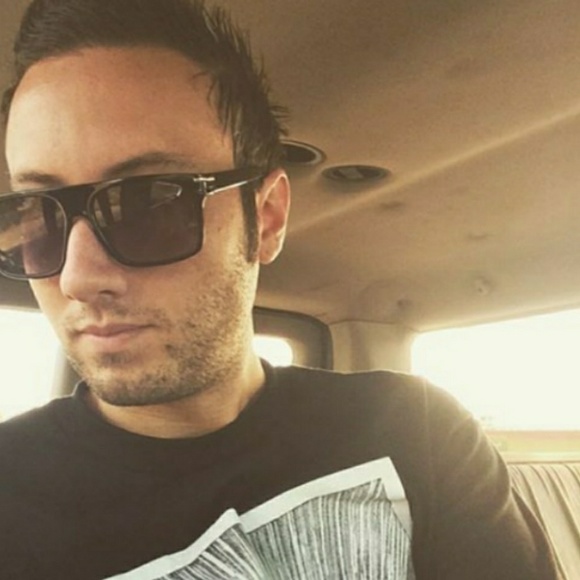 Meet your Posher, Keeegan - Picture 2 of 3